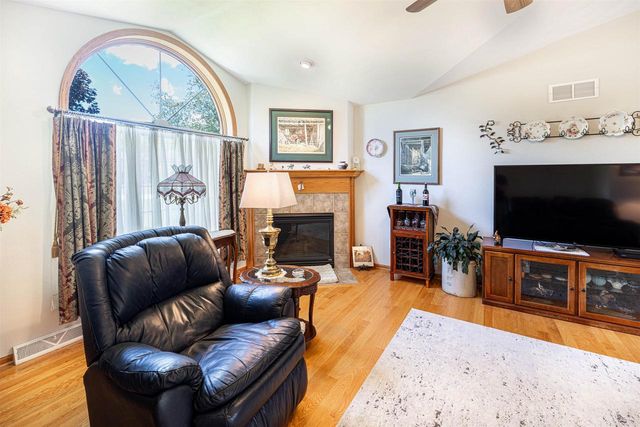 W972 James Court, Brodhead, WI 53520