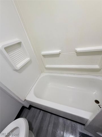 1011 E 72nd Place, Cleveland, OH 44103