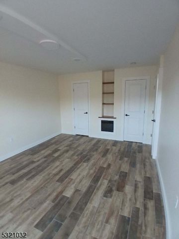 704 N Broad St 3D, Elizabeth City, NJ 07208
