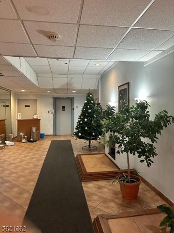 704 N Broad St 3D, Elizabeth City, NJ 07208
