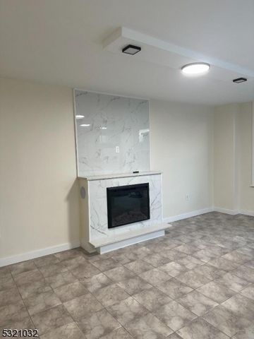 704 N Broad St 3D, Elizabeth City, NJ 07208
