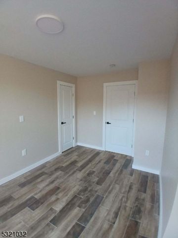 704 N Broad St 3D, Elizabeth City, NJ 07208