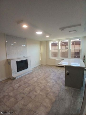 704 N Broad St 3D, Elizabeth City, NJ 07208