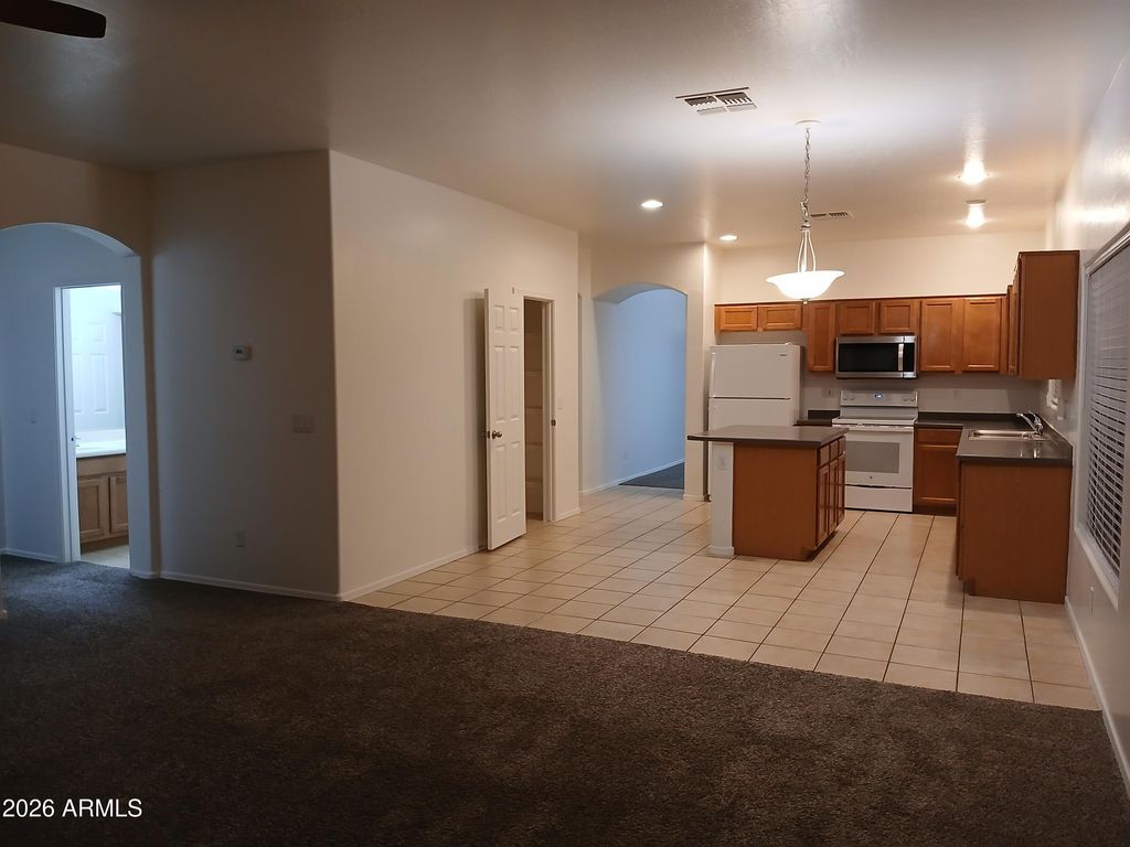 33403 N WASH VIEW Road, San Tan Valley, AZ 85144 — photo 5