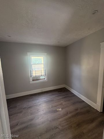 2926 E 123rd Street Lower, Cleveland, OH 44120