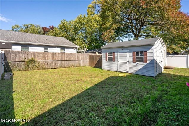 44 Dakota Avenue, Middletown, NJ 07748