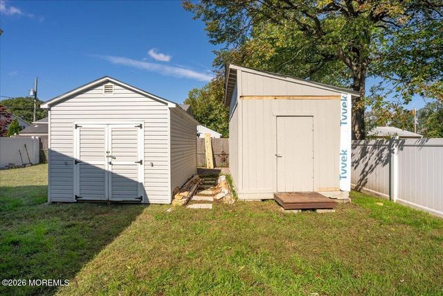 44 Dakota Avenue, Middletown, NJ 07748