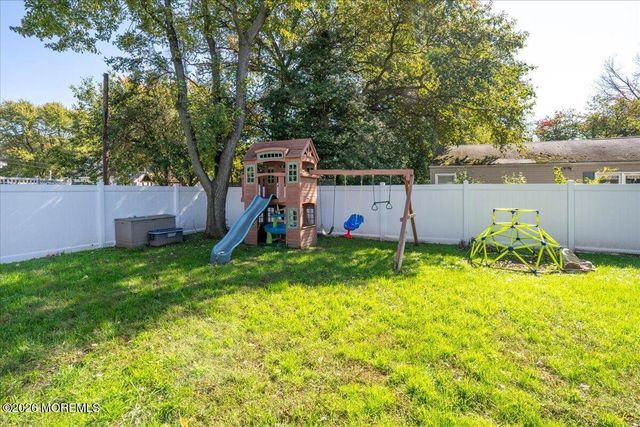 44 Dakota Avenue, Middletown, NJ 07748