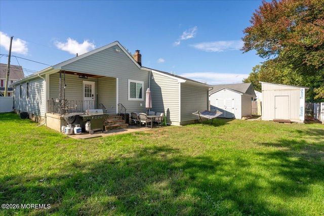 44 Dakota Avenue, Middletown, NJ 07748