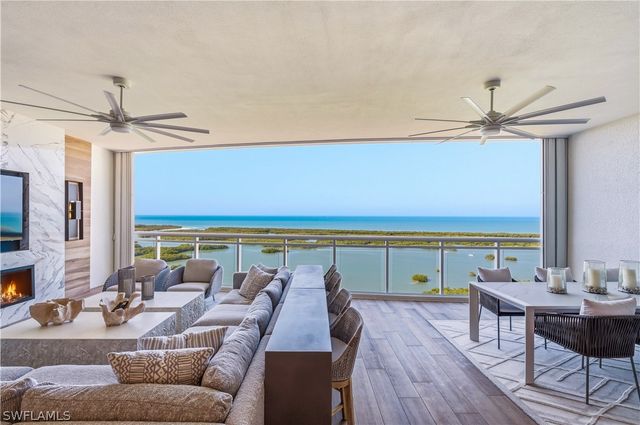 13945 Old Coast RD PH05, Naples, FL 34110