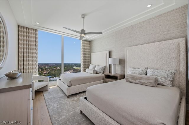 13945 Old Coast RD PH05, Naples, FL 34110