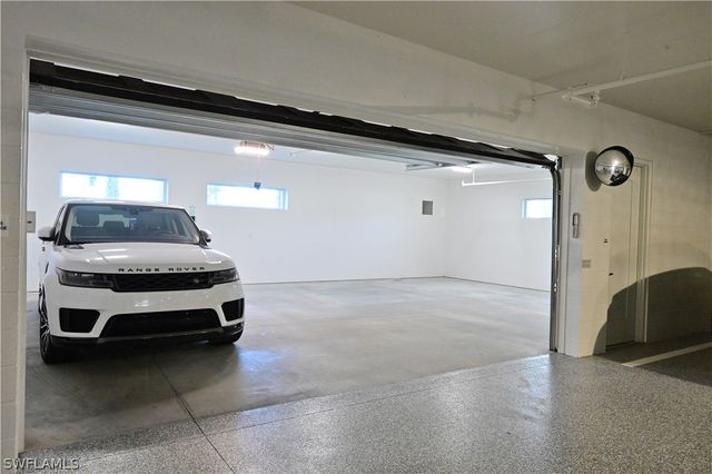 13945 Old Coast RD PH05, Naples, FL 34110