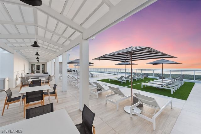 13945 Old Coast RD PH05, Naples, FL 34110