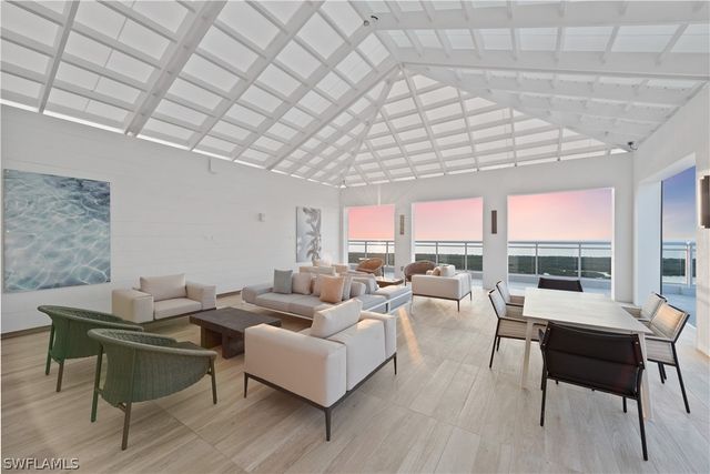 13945 Old Coast RD PH05, Naples, FL 34110