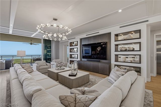 13945 Old Coast RD PH05, Naples, FL 34110