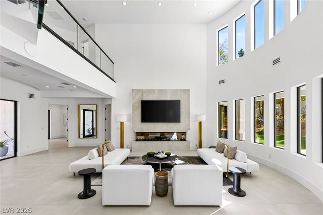 9805 Highridge Drive, Las Vegas, NV 89134