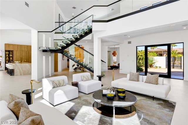 9805 Highridge Drive, Las Vegas, NV 89134