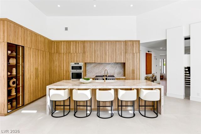 9805 Highridge Drive, Las Vegas, NV 89134