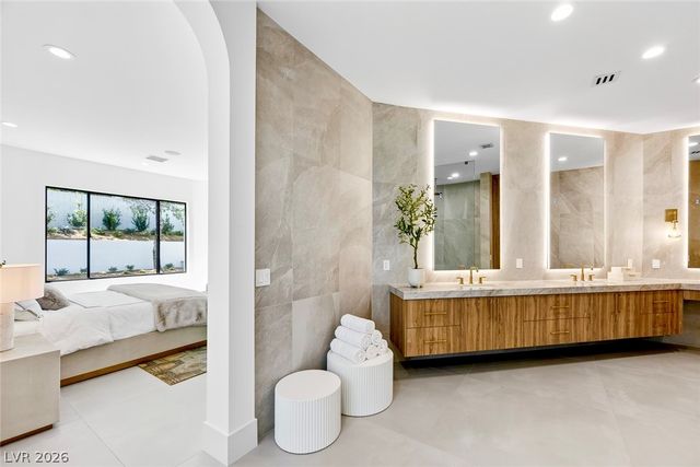 9805 Highridge Drive, Las Vegas, NV 89134