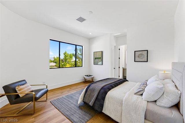 9805 Highridge Drive, Las Vegas, NV 89134