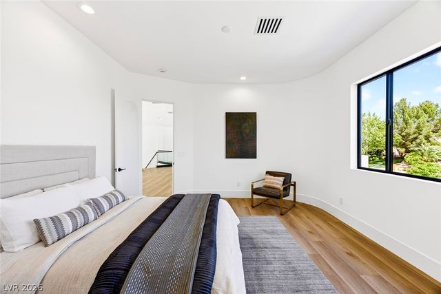 9805 Highridge Drive, Las Vegas, NV 89134