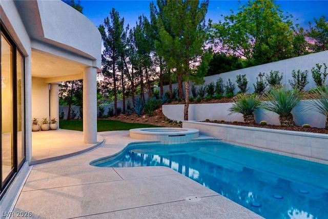 9805 Highridge Drive, Las Vegas, NV 89134