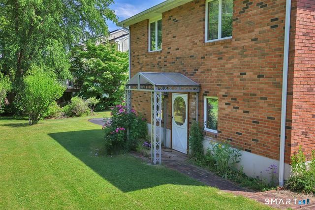 79 Orchard Street, Glastonbury, CT 06033