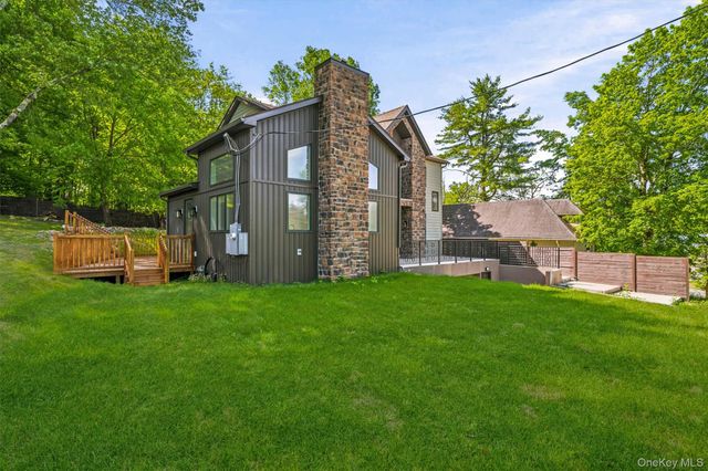 26 Post Hill Road, Mountain Dale, NY 12763