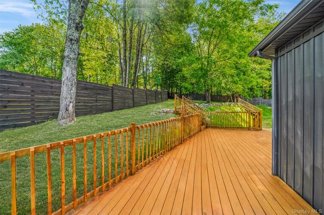 26 Post Hill Road, Mountain Dale, NY 12763