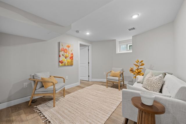 40 Harlow Street 40, Arlington, MA 02474