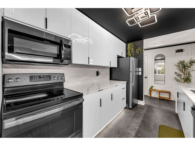 2211 Sw PARK Pl 403, Portland, OR 97205