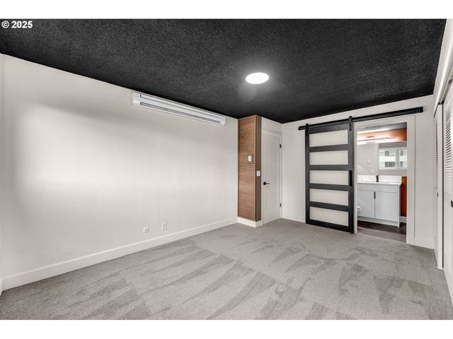 2211 Sw PARK Pl 403, Portland, OR 97205