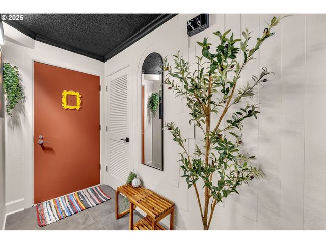 2211 Sw PARK Pl 403, Portland, OR 97205