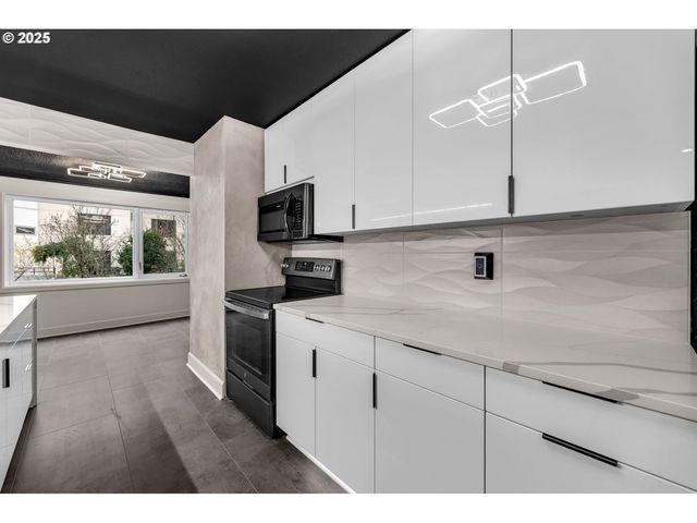 2211 Sw PARK Pl 403, Portland, OR 97205