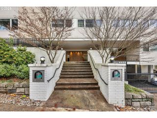 2211 Sw PARK Pl 403, Portland, OR 97205