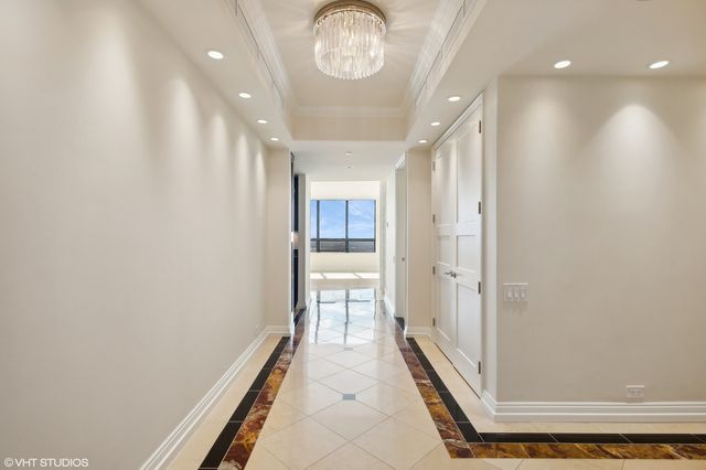 180 E PEARSON Street 5906, Chicago, IL 60611