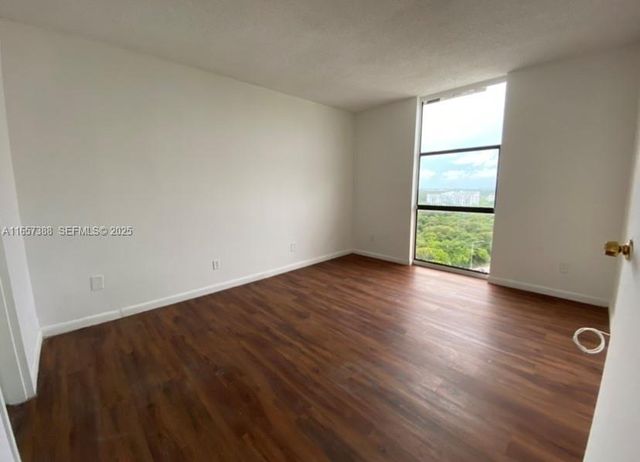13499 Biscayne Boulevard 1507, North Miami, FL 33181