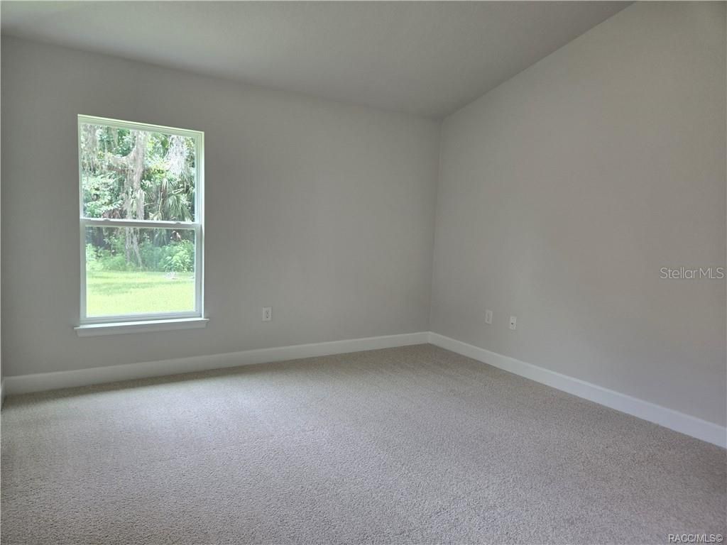Image 12 of property listing at 1170 HERON POINT DRIVE, Inverness, FL 34453