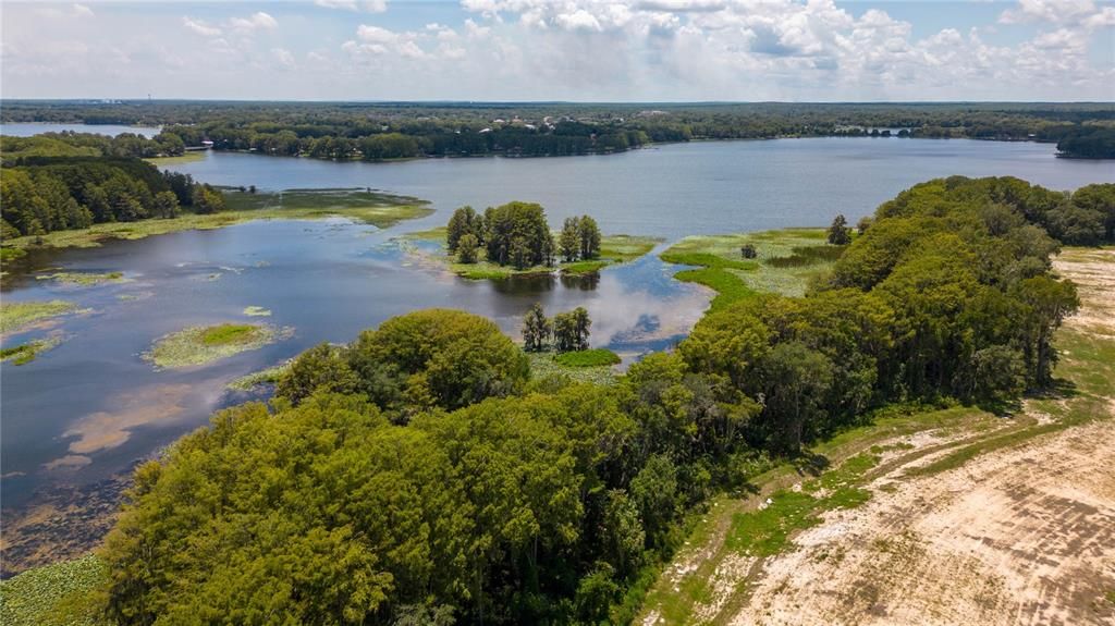 Image 21 of property listing at 1170 HERON POINT DRIVE, Inverness, FL 34453