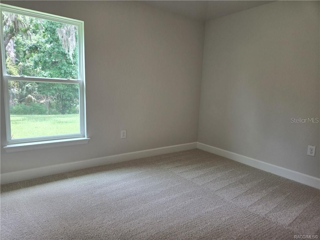 Image 7 of property listing at 1170 HERON POINT DRIVE, Inverness, FL 34453
