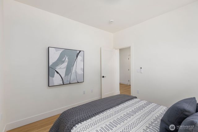 929 N 87th Street, Seattle, WA 98103