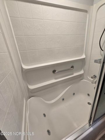 1062 Vincent Street, Findlay, OH 45840