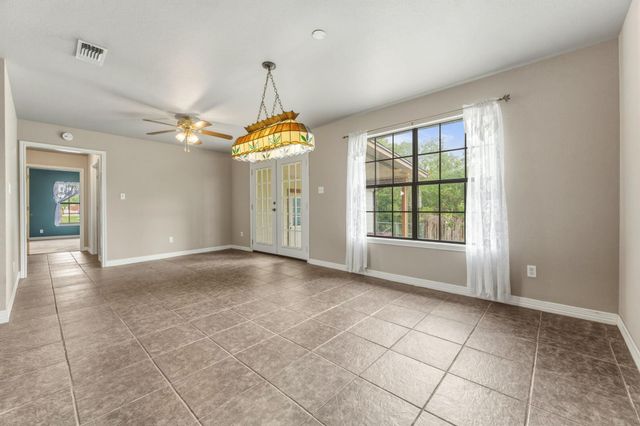 161 Still Forest DR, Cedar Creek, TX 78612