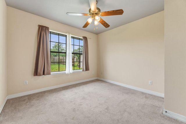 161 Still Forest DR, Cedar Creek, TX 78612