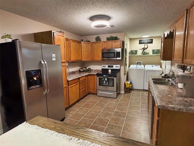 109 Teena Ln Lane, Livingston, TX 77351