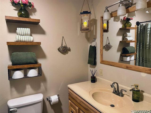 109 Teena Ln Lane, Livingston, TX 77351