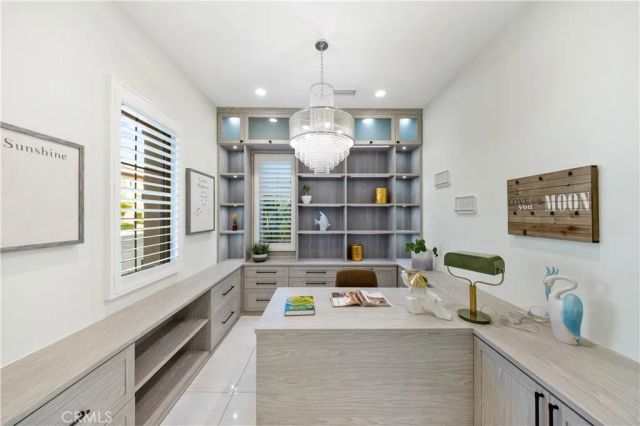 66 Furlong, Irvine, CA 92602