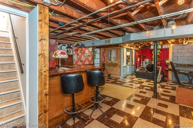 24460 Rosewood Street, Oak Park, MI 48237