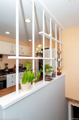 24460 Rosewood Street, Oak Park, MI 48237