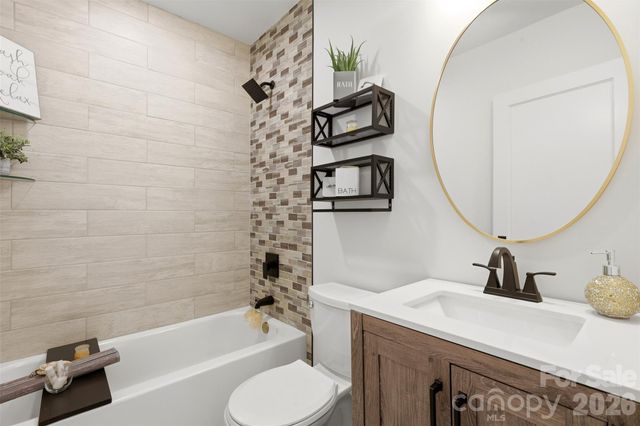 2414 Belfast Drive, Charlotte, NC 28208